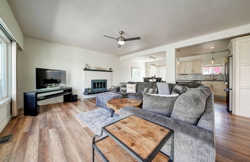 Okanagan-Similkameen House | Vista La Rosa - The rose garden lake view house!