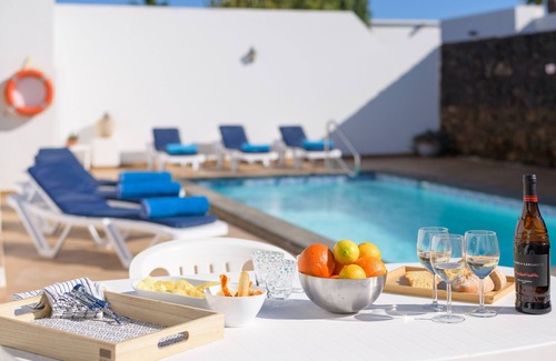 Playa Blanca Ski Chalet | Vista Mar y Volcán, confort y relax