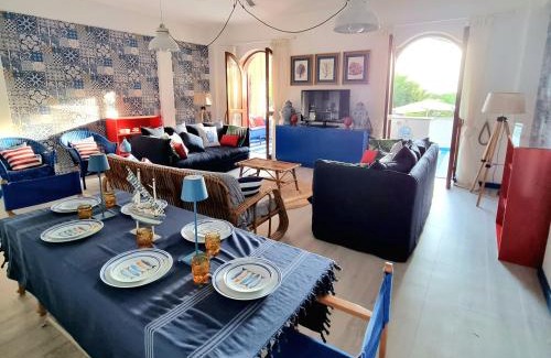 Falerna House | VISTA MARE Su tre piani con giardino
