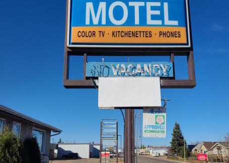 Vegreville Hotel | Vista Motel