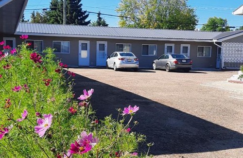 Vegreville Hotel | Vista Motel
