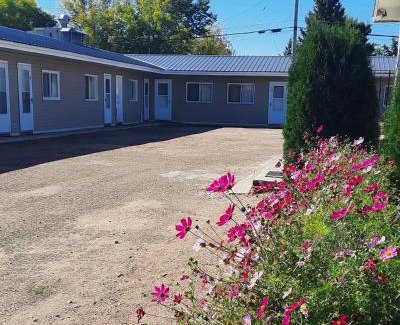 Vegreville Hotel | Vista Motel