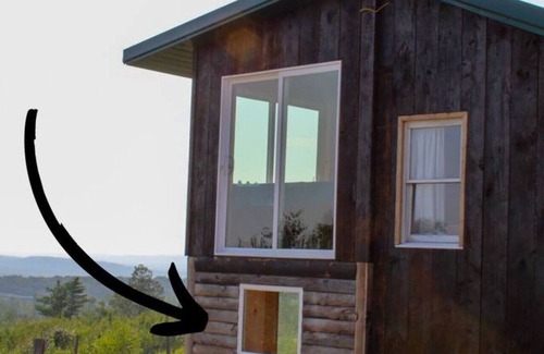 Greene Cabin | Vista of Maine Bobcat Den
