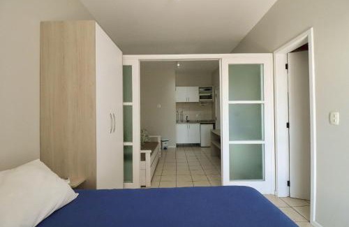 Ingleses Norte Apartment | Vista para o mar e wi-fi - HB27F