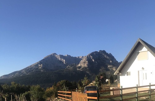Pitomine House | Vista Pitomine ,planinska kuća u blizini Crnog jezera