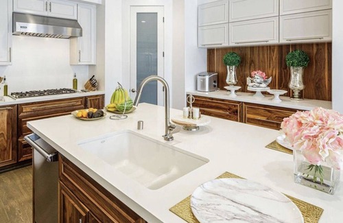Thousand Oaks House | Vista Retreats SoCal Villa, Westlake village/Thousand Oak 4 bedroom lux Home