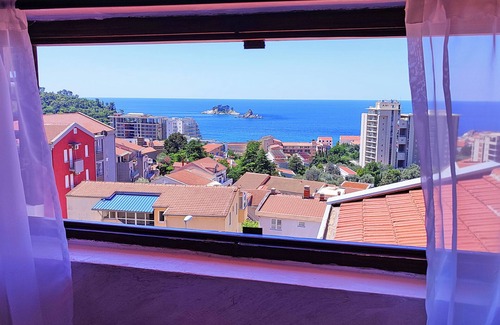 Petrovac Apartment | Vista Sea Apartment:Your peaceful and private getaway with breathtaking sea view