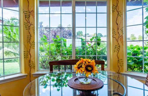 San Miguel House | Vista Vine Cottage