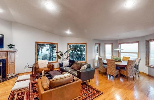 Bandon House | Vista Wavecrest