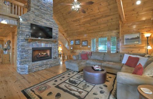 Raccoon Ridge House | Vistas Over Aska - Cuddleup