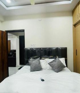 Kukatpally Housing Board Colony Apartment | Viswanadhuni's Antilia Comfort Stay Inn 3BHK