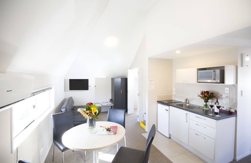 Upper Riccarton Hotel | Vita Nova Motel
