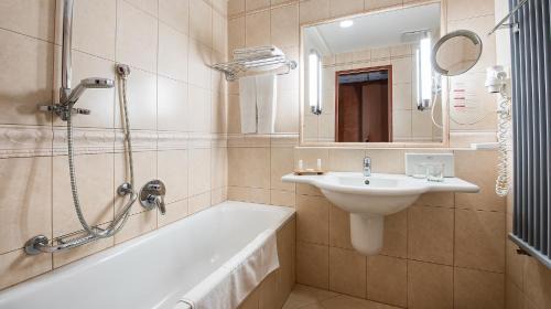 Sarvar Hotel | Vitalmed Hotel Sárvár