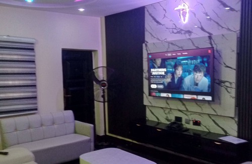 Agege House | Vitaluxury is a secured apartment with 5min drive to airport with 2hrs power s