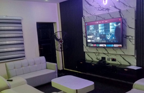 Agege House | Vitaluxury is a secured apartment with 5min drive to airport with 2hrs power s