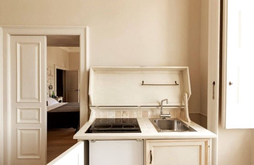 Pianomarotta Apartment | Vittoli Palace- Iside