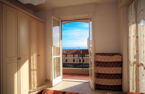 Borghetto Santo Spirito Apartment | Vittorio Veneto 9 Int 20