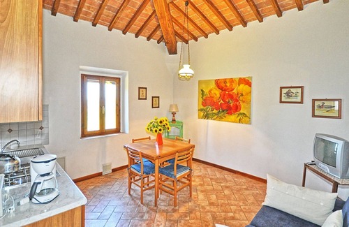 San Gimignano Apartment | Vittoriana 3 - Country house with swimming pool in San Gimignano, Tuscany