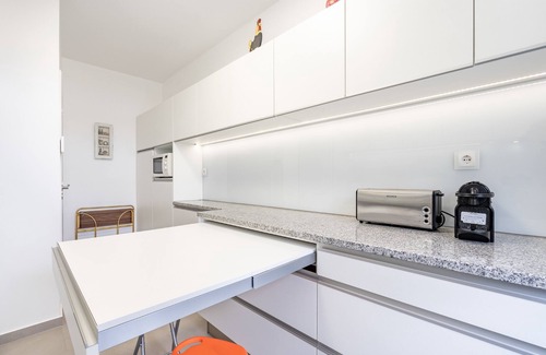 Paranhos Villa | VIVA Casa do Galo - Big family house with garage spot