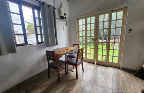 Rio Vermelho Norte Ski Chalet | Viva Floripa com tranquilidade!