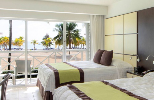 Freeport Resort | Viva Fortuna Beach by Wyndham, A Trademark All Inclusive