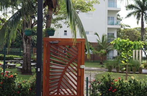 Canton Quepos Apartment | ¡vive la Serenidad del Mar! Playa, Piscina, Vida Salvaje y Surf
