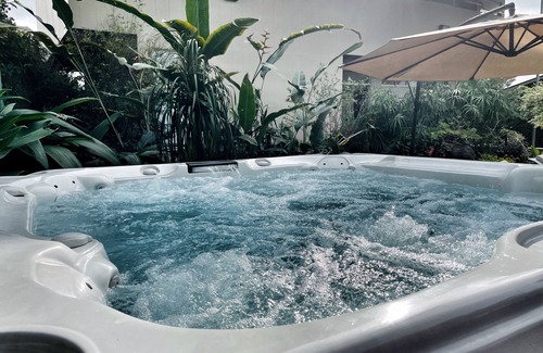 San Antonio de Belen Villa | ViVe Resort Cariari - Hydromassage and private pool