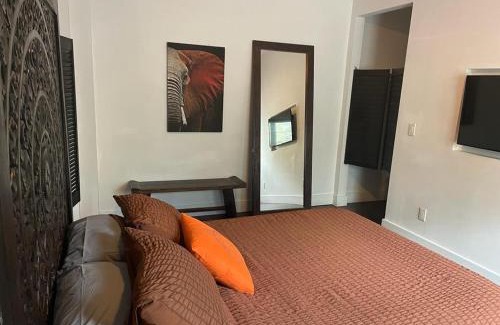 Northeast Miami Apartment | Vive Zen Master Suite for 4 Guests