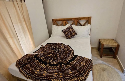 Stone Town Bed & Breakfast | Vivi Cafe B&B