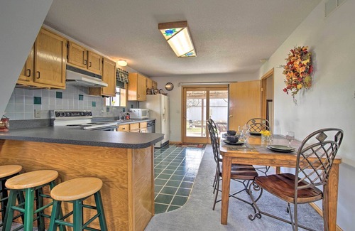 Towanda Cabin | Vivid 'Cedar Ridge' Cabin ~ 23 Miles to Wichita!