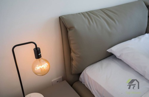 Bankstown Apartment | Vivid home in Bankstown 2B2B