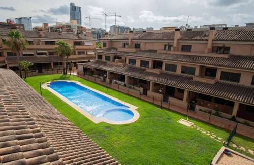 Valencia House | Vivienda Adosada Junto Palacio DE Congresos