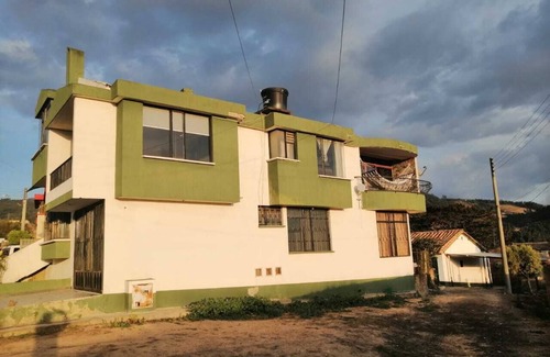 Duitama Cottage | Vivienda casa rural con vista a las montañas a la ciudad ambiente tranquilo