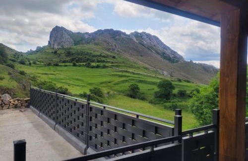 Villafeliz de Babia House | Vivienda Turistica Cueto Larama VUT-LE-860