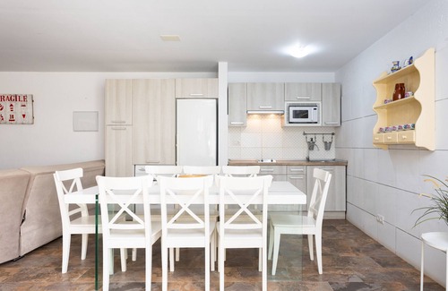 Las Rosas Villa | Vivienda Vacacional Tinizara. Piscina y relax