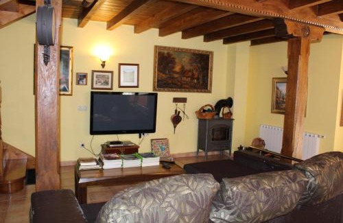 Penamellera Baja Ski Chalet | Vivienda vacacional La Güera - Casas de los Picos