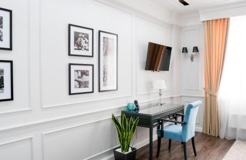 Odessa City Center Apartment | Vivmar