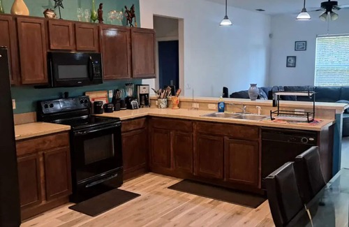 St. Cloud House | Vixi Staycation.