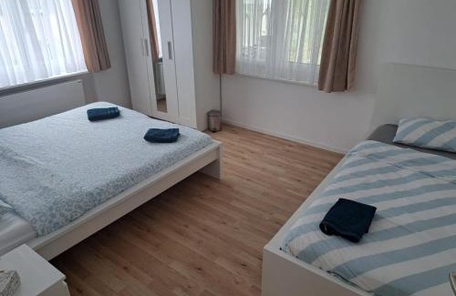 Bassersdorf House | VK - VBD - Zürich Airport - Homestay - Villa Bassersdorf