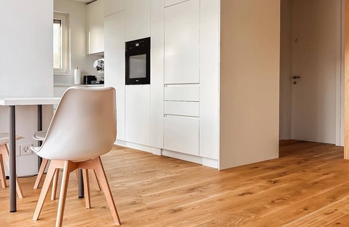 Kloten Apartment | VK - Zürich Airport - Luxury - Homestay