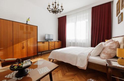 Zagreb Apartment | Vlaška Noir