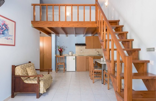 Vlicha House | Vlycha Beach Studios & Apartments