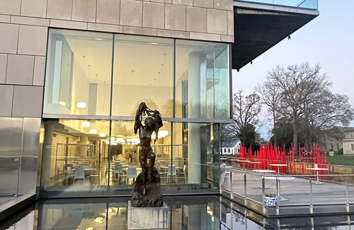 Museum District House | VMFA Carytown Keyless Coffee & Treats Queen Bedrooms Generous Deck