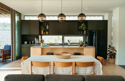 Voelklip House | Voëlvry | Tranquil Mountain Escape | Ocean View