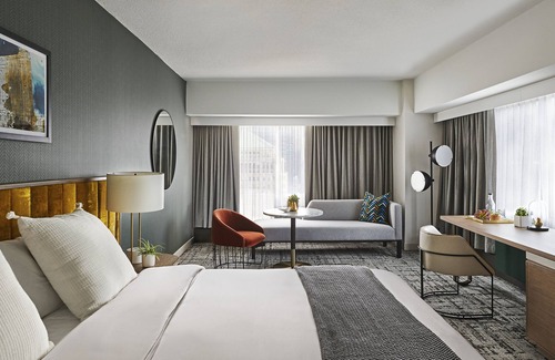 Downtown Chicago Hotel | voco Chicago Downtown - Riverwalk by IHG