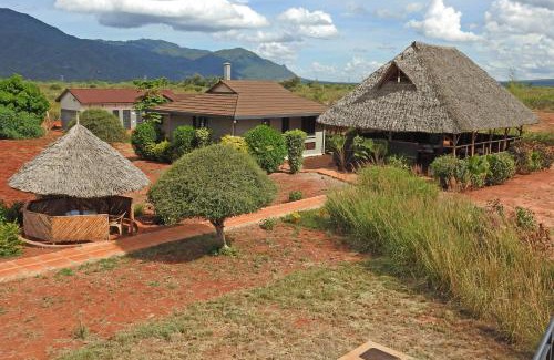 Voi House | Voi Lutheran Guesthouse