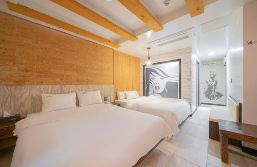 Eumseong Hotel | Voice The Zara Drive-in