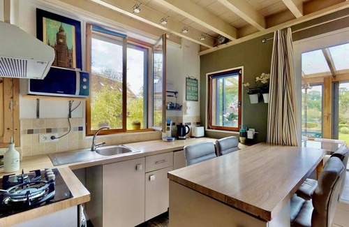 Valognes Cottage | Voisine Boulangerie 25 people 2 Cottage : spa, 15min sea