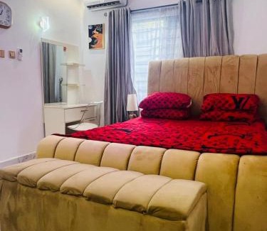 Alakahia Apartment | Vokzluxuryshortlet 1-Bedroom Apartment