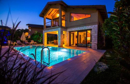 Yaniklar Villa | Volans Suites Villas